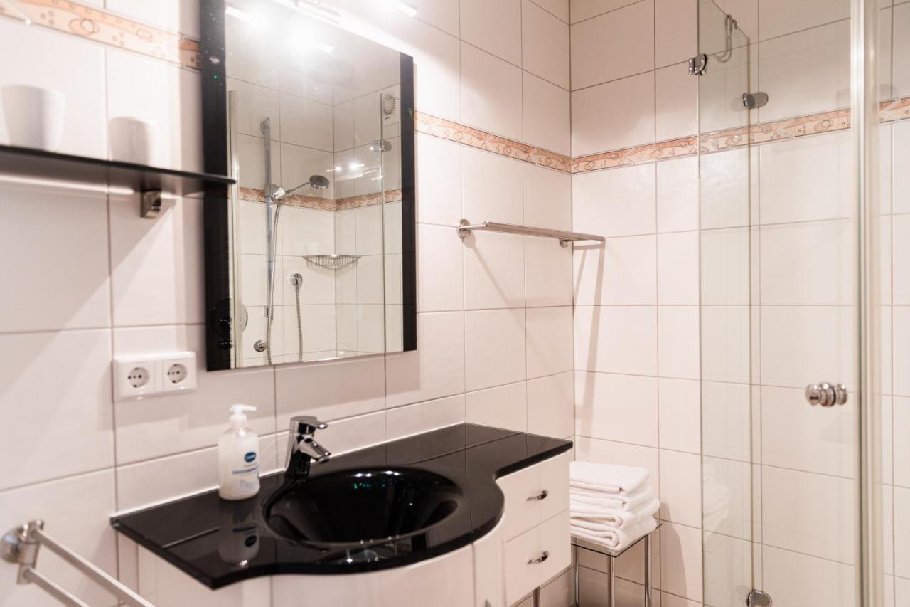 Ferienwohnung "Johann" Meckenbeuren Bagian luar foto